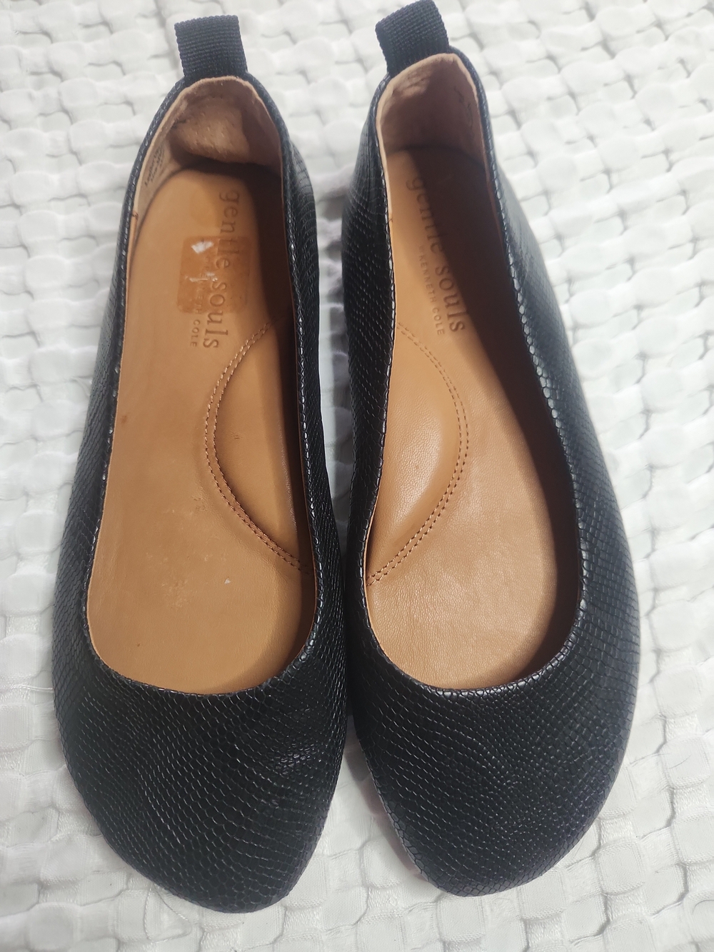 Gentle Souls By Kenneth Cole Sz 8